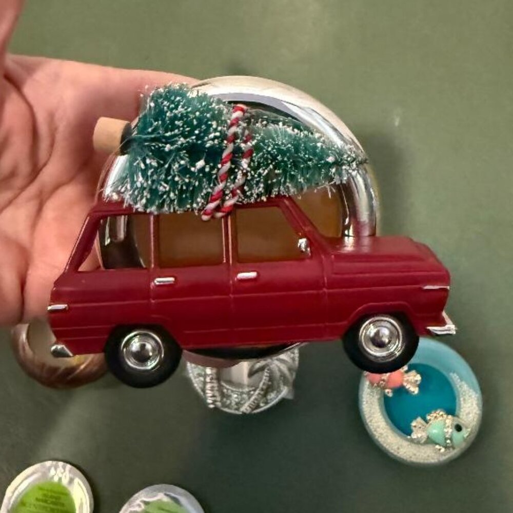 Bath & Body Works Car Fragrance Holder for Visor - Red Car with Christmas Tree